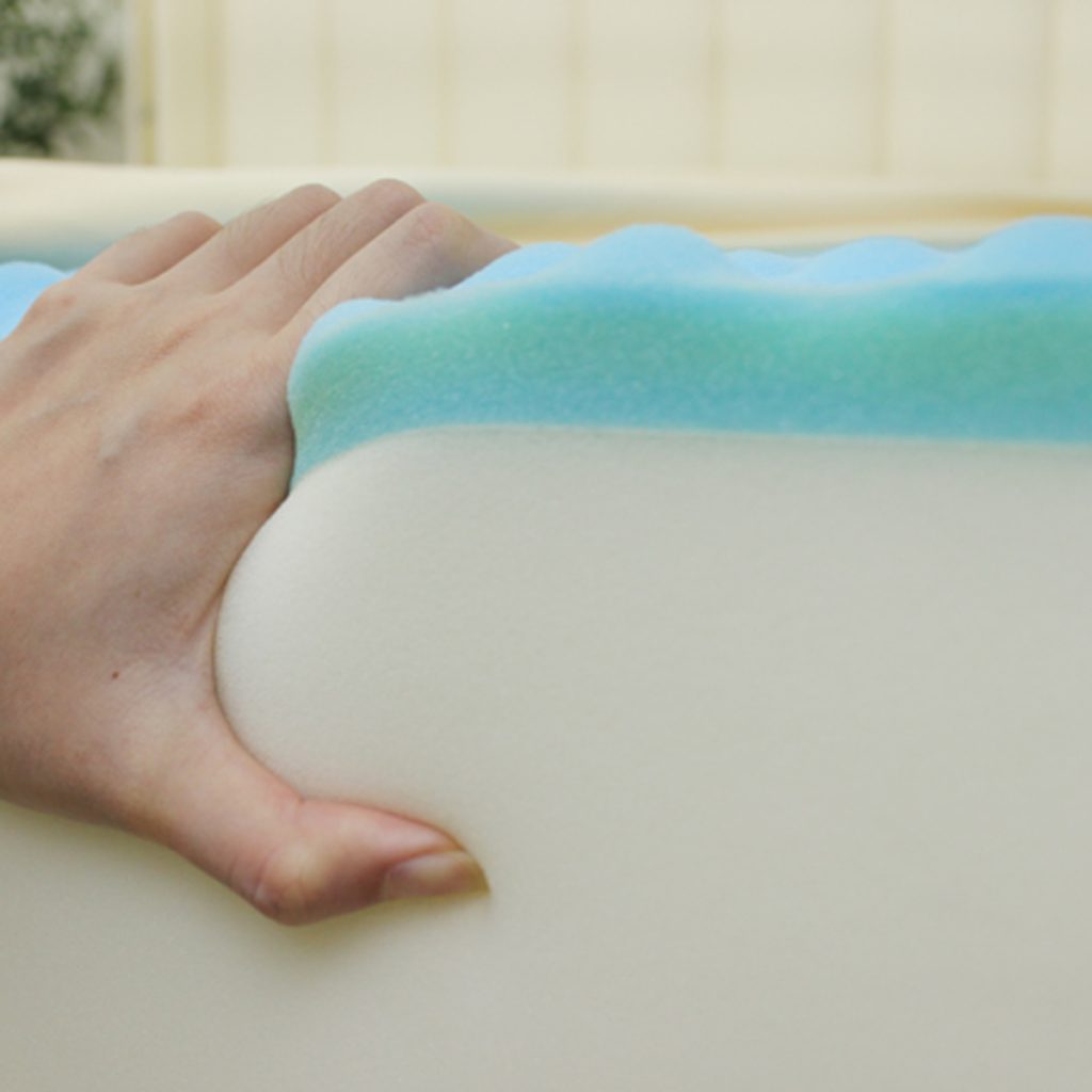 nằm nệm memory foam mát hơn